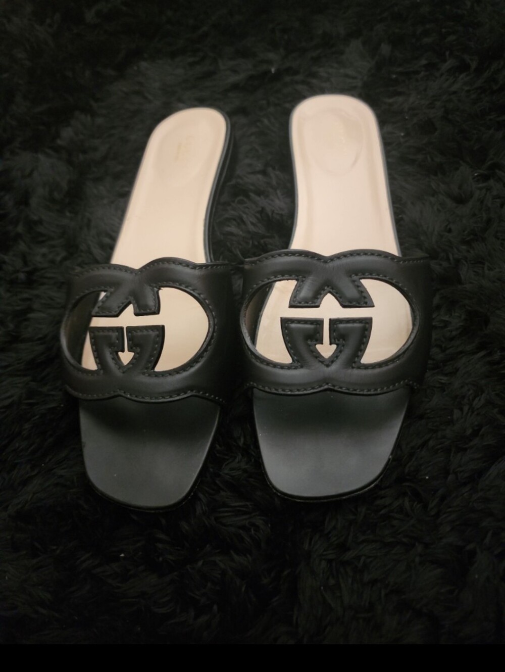 Gucci Black Interlock Women's Sandals - Slide Style